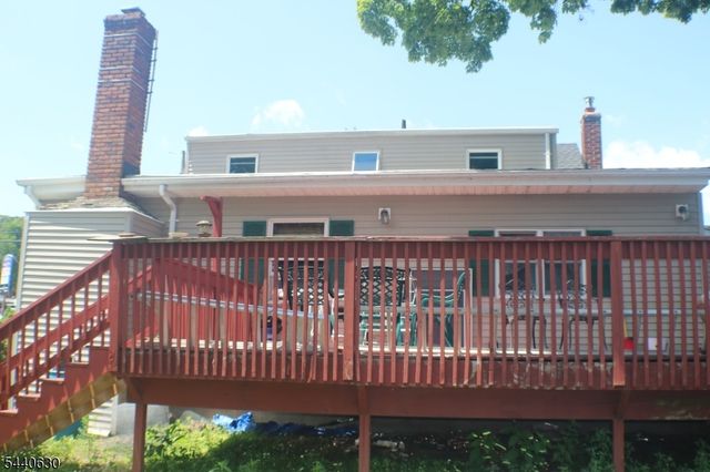 84 Roosevelt Ave, Butler Boro, NJ 07405