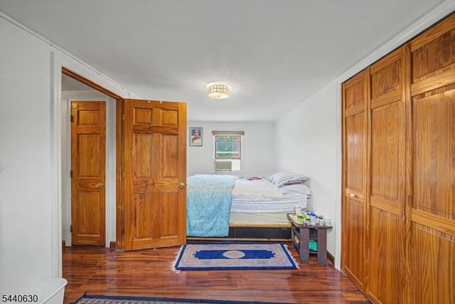 84 Roosevelt Ave, Butler Boro, NJ 07405