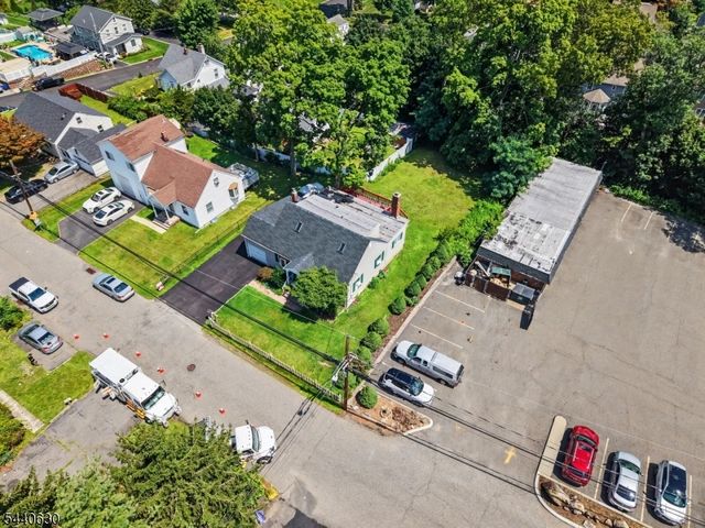 84 Roosevelt Ave, Butler Boro, NJ 07405
