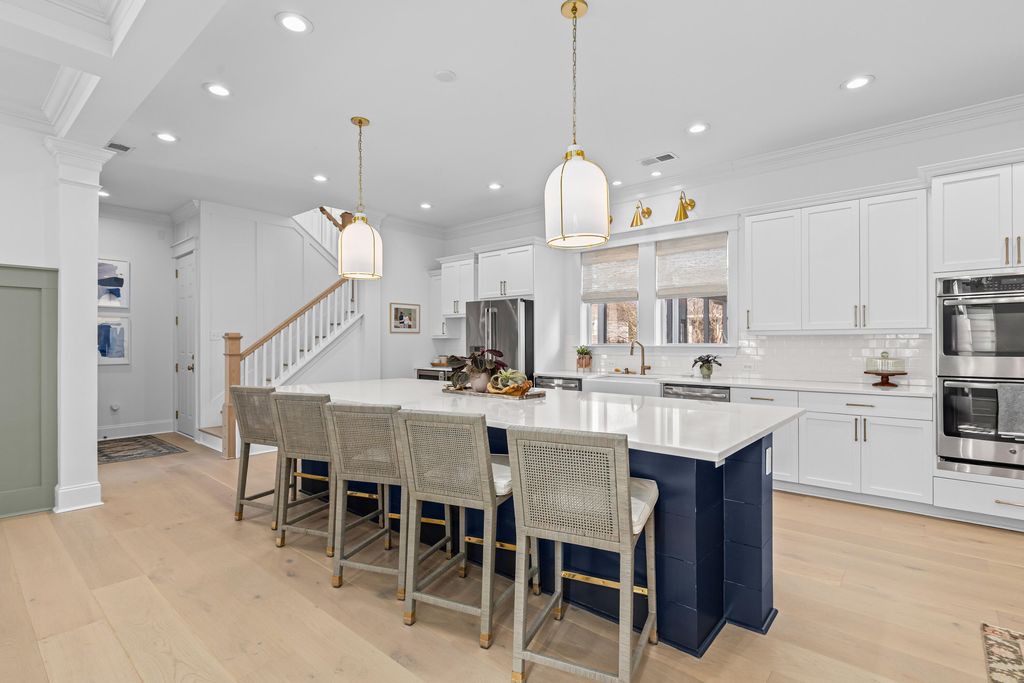 Image 10 of property listing at 2421 Louisville Street, Charleston, SC 29492