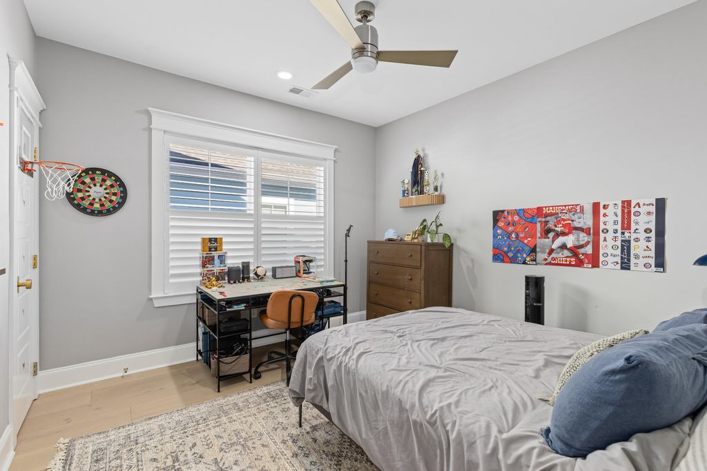 Image 27 of property listing at 2421 Louisville Street, Charleston, SC 29492