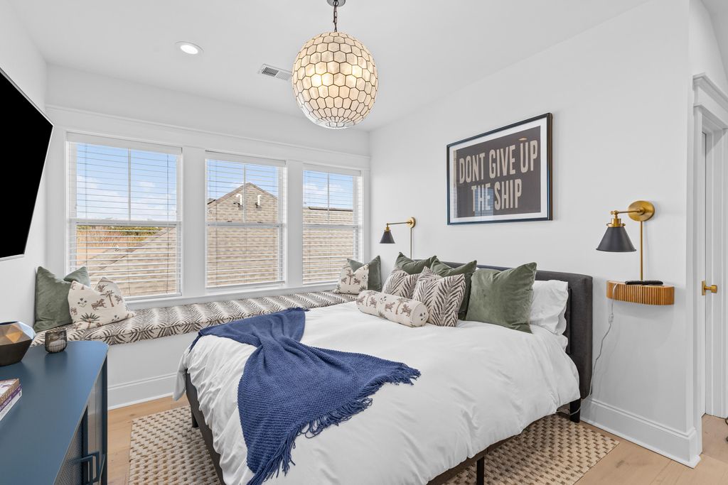 Image 34 of property listing at 2421 Louisville Street, Charleston, SC 29492