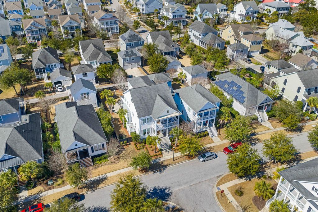 Image 46 of property listing at 2421 Louisville Street, Charleston, SC 29492