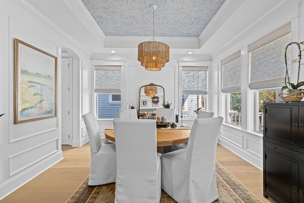 Image 7 of property listing at 2421 Louisville Street, Charleston, SC 29492