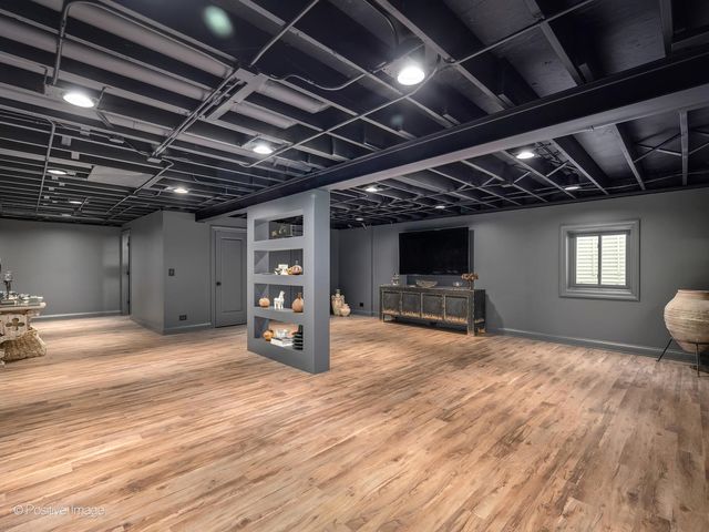 412 66th Street, Downers Grove, IL 60516