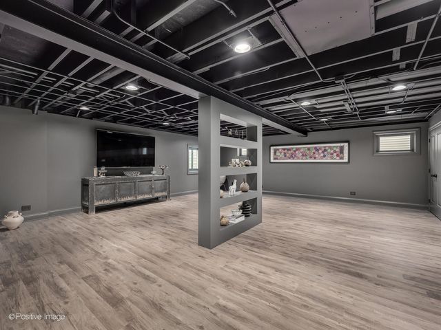 412 66th Street, Downers Grove, IL 60516