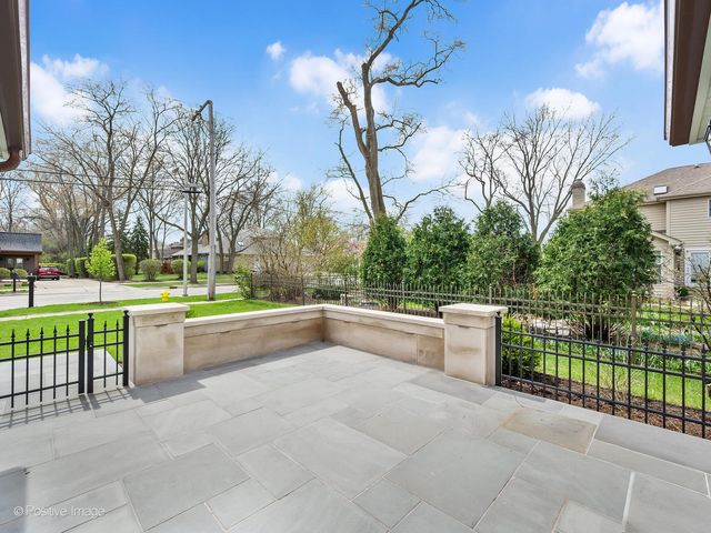 412 66th Street, Downers Grove, IL 60516