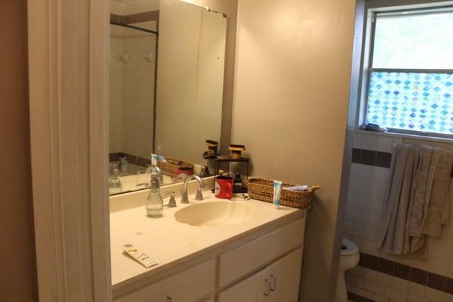 1306 Alamo ST, San Marcos, TX 78666