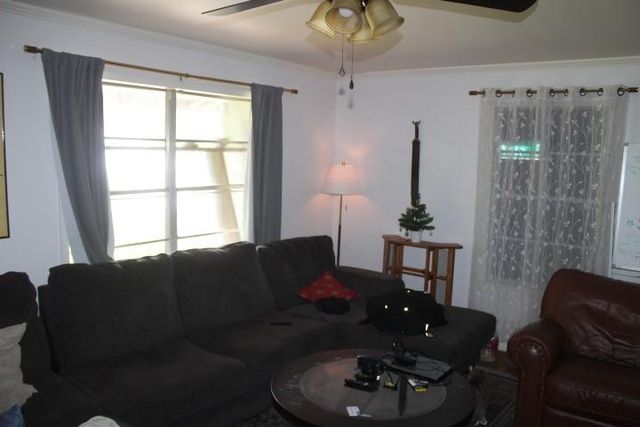 1306 Alamo ST, San Marcos, TX 78666