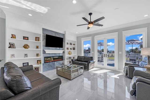 16529 Tampico Way, Jamaica Beach, TX 77554