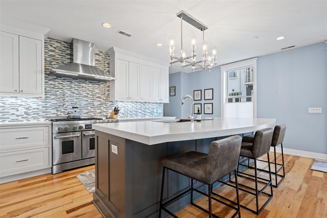111 W Kingsley Street, Ann Arbor, MI 48103