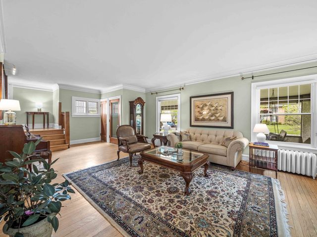 1115 Forest Avenue, Wilmette, IL 60091