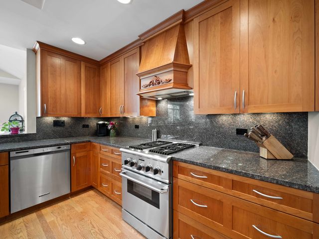 1115 Forest Avenue, Wilmette, IL 60091