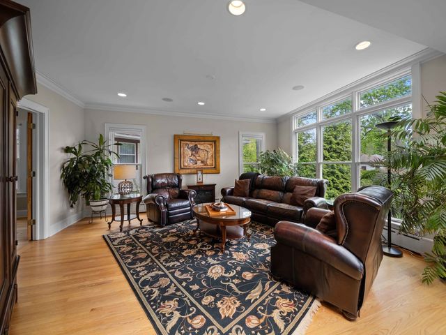 1115 Forest Avenue, Wilmette, IL 60091