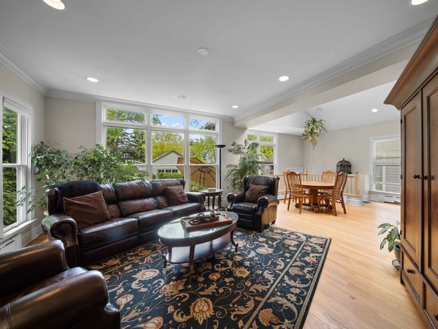 1115 Forest Avenue, Wilmette, IL 60091