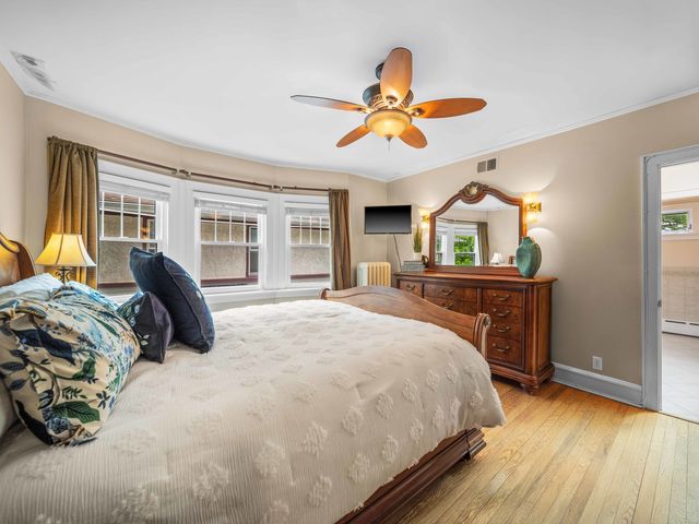 1115 Forest Avenue, Wilmette, IL 60091
