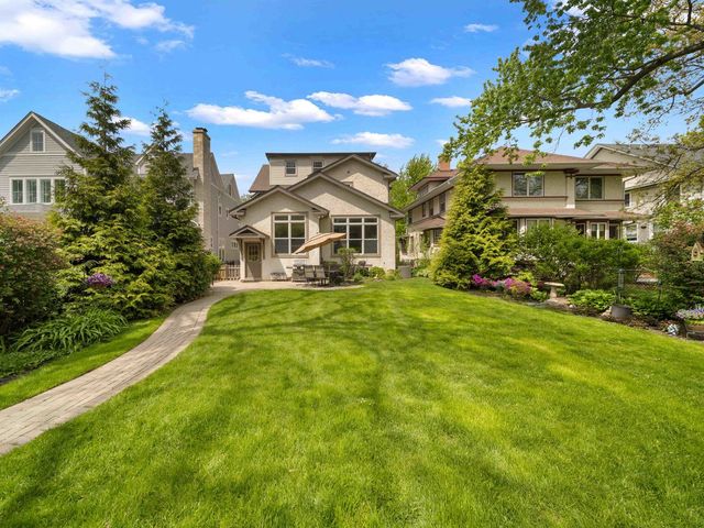 1115 Forest Avenue, Wilmette, IL 60091
