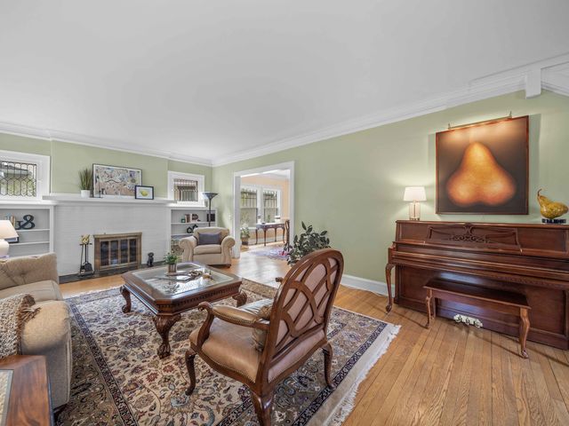 1115 Forest Avenue, Wilmette, IL 60091