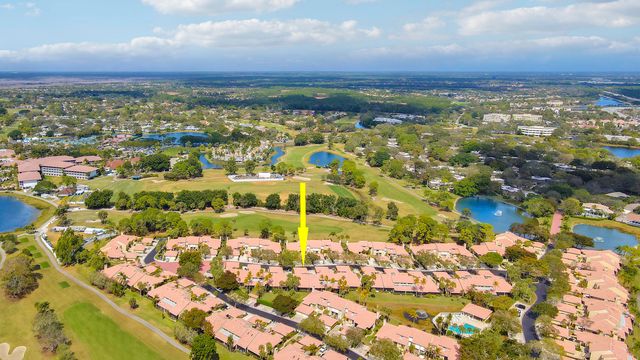 127 Old Meadow Way, Palm Beach Gardens, FL 33418