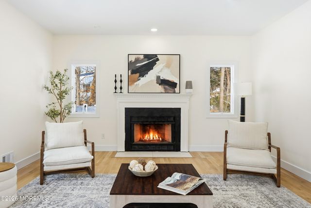 20 Overlook Drive, Jackson, NJ 08527