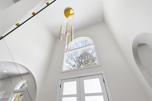 20 Overlook Drive, Jackson, NJ 08527