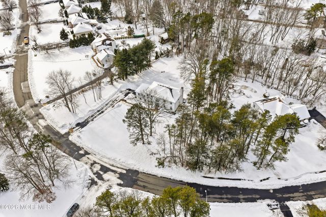 20 Overlook Drive, Jackson, NJ 08527