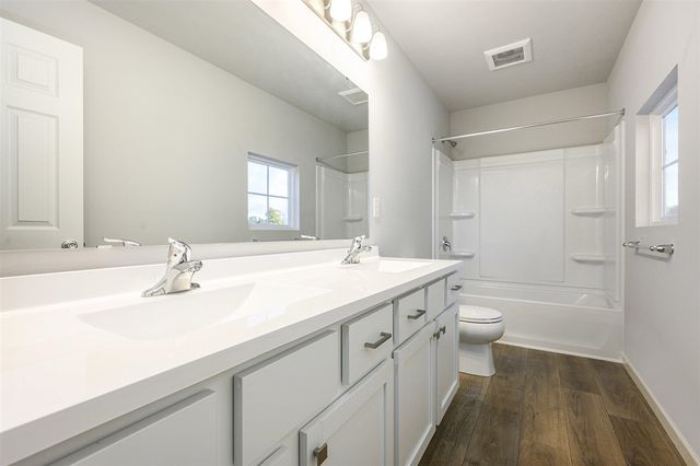 48265 Silver Oaks West, Mattawan, MI 49071