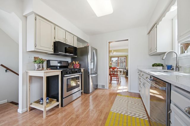 5256 37th Avenue S, Minneapolis, MN 55417