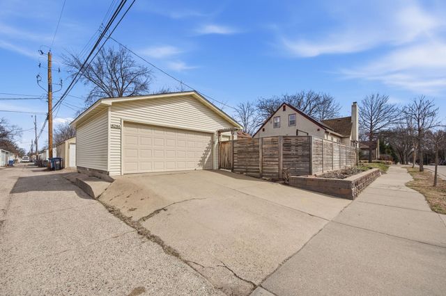 5256 37th Avenue S, Minneapolis, MN 55417