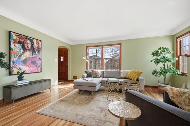 5256 37th Avenue S, Minneapolis, MN 55417