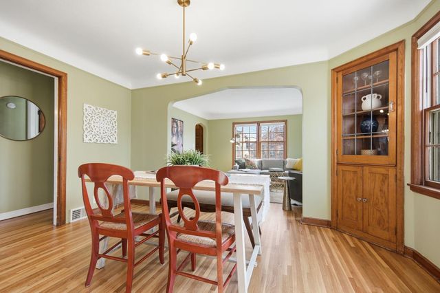 5256 37th Avenue S, Minneapolis, MN 55417