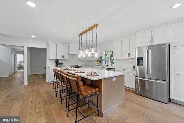 11006 VALLEY HEIGHTS DR, Owings Mills, MD 21117