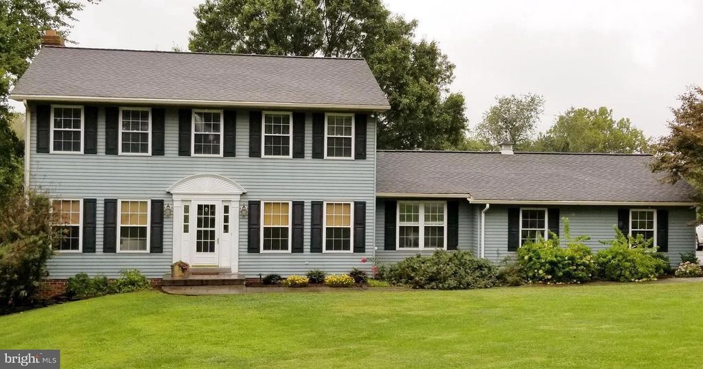 302 AVALON LN, Westminster, MD 21158