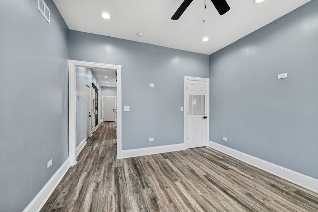 2433 S Harding Avenue, Chicago, IL 60623