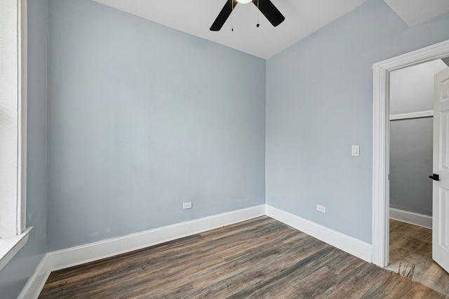 2433 S Harding Avenue, Chicago, IL 60623