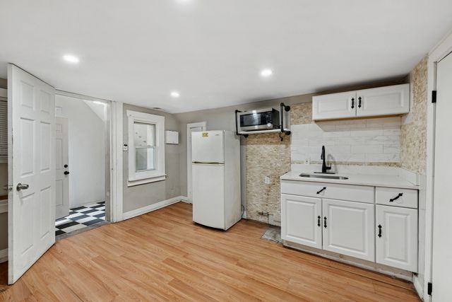 2433 S Harding Avenue, Chicago, IL 60623