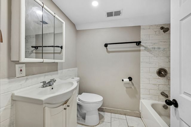 2433 S Harding Avenue, Chicago, IL 60623