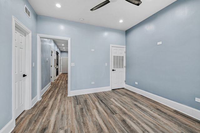 2433 S Harding Avenue, Chicago, IL 60623