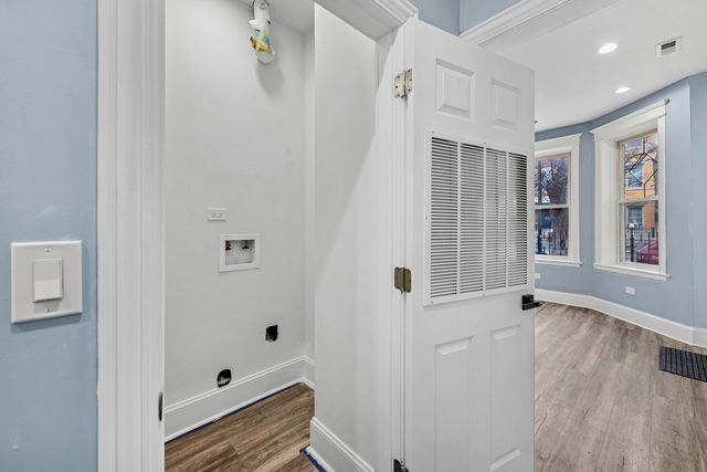 2433 S Harding Avenue, Chicago, IL 60623