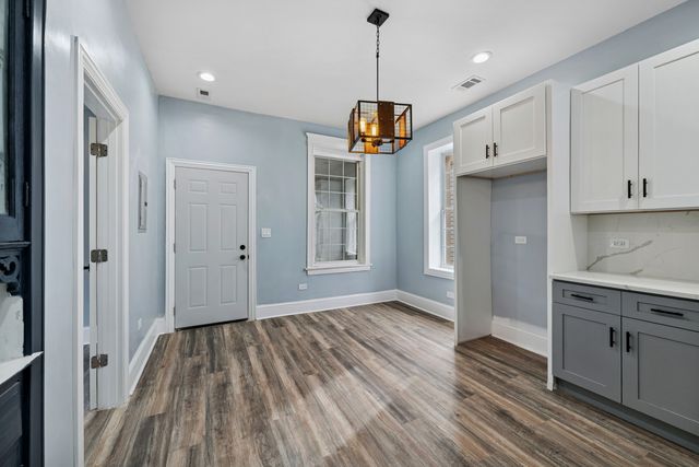 2433 S Harding Avenue, Chicago, IL 60623