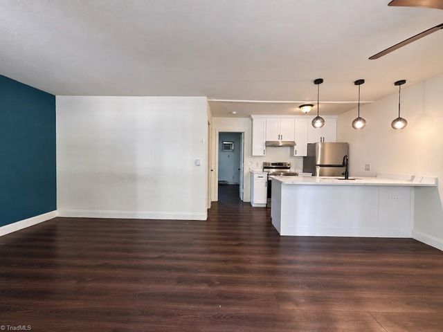 235 Corona Street 303, Winston-salem, NC 27103