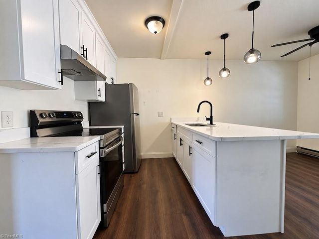 235 Corona Street 303, Winston-salem, NC 27103