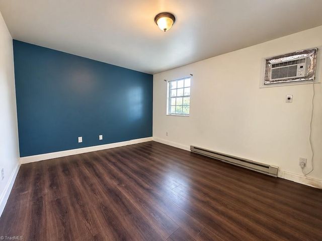 235 Corona Street 303, Winston-salem, NC 27103
