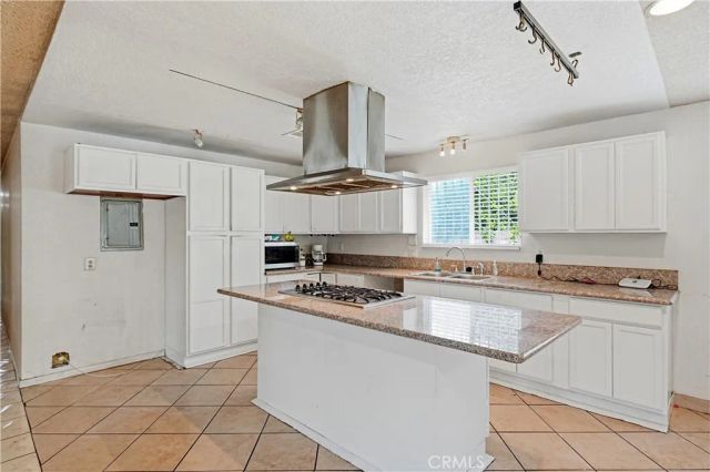 11045 Backford Street, South El Monte, CA 91733