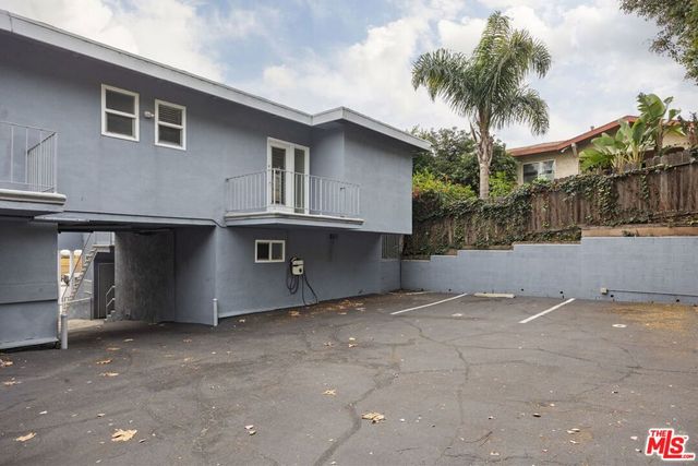 161 W Channel Road 4, Santa Monica, CA 90402