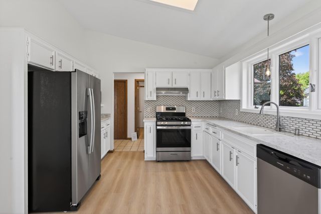 1278 Windcrest Avenue, Eagan, MN 55123