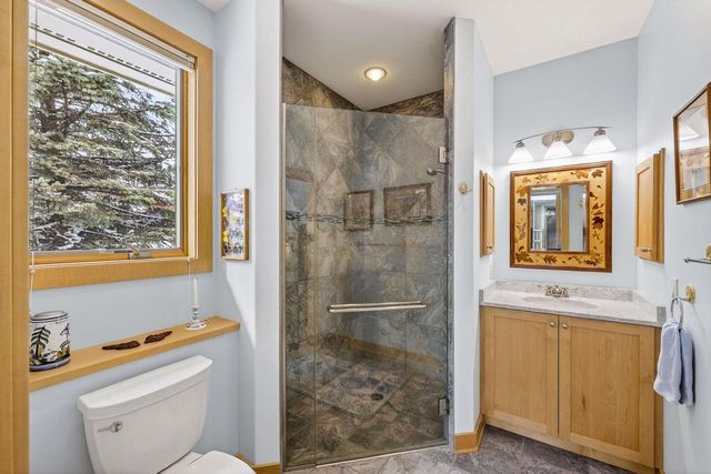 3800 Signature Drive, Middleton, WI 53562