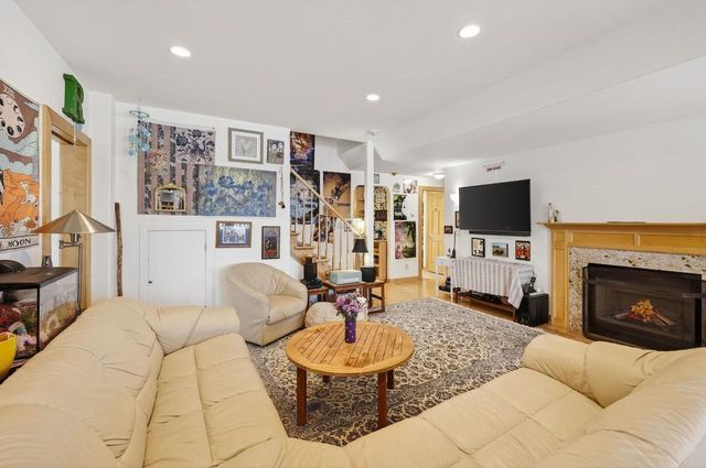 3800 Signature Drive, Middleton, WI 53562