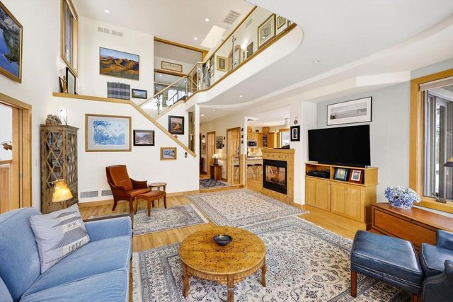 3800 Signature Drive, Middleton, WI 53562