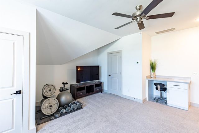 11705 Grandview Drive, Montgomery, TX 77356